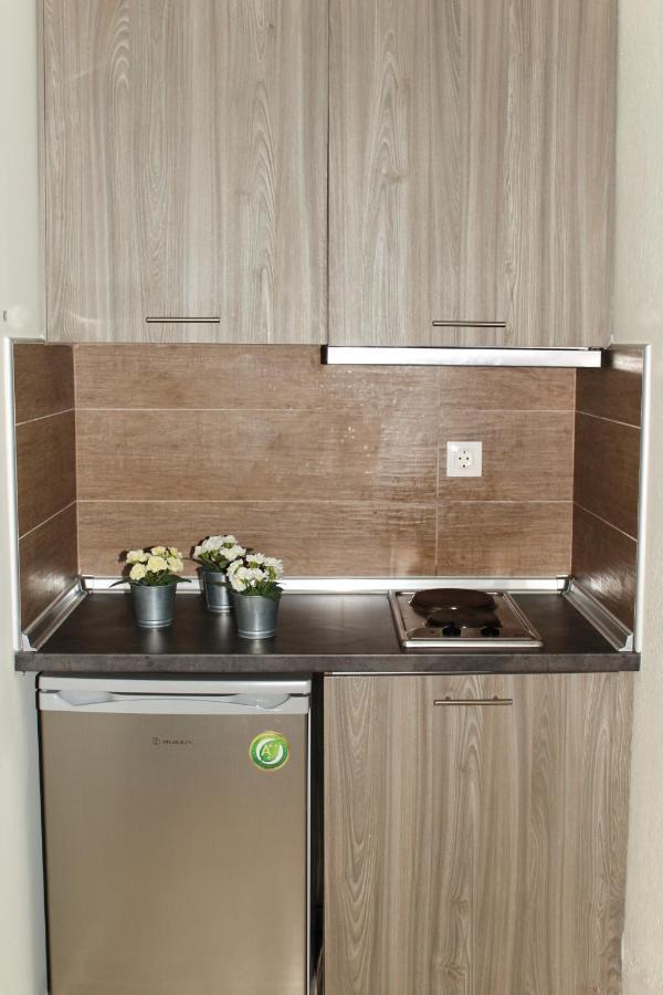 Elia Beach Modern Suites ฟิออยิตา ภายนอก รูปภาพ
