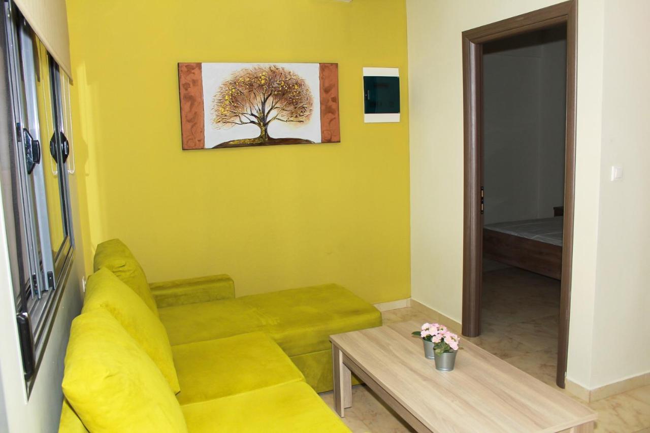 Elia Beach Modern Suites ฟิออยิตา ภายนอก รูปภาพ